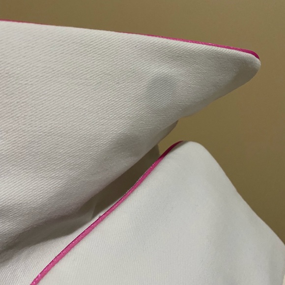 Chanel - Picture 8 of 12